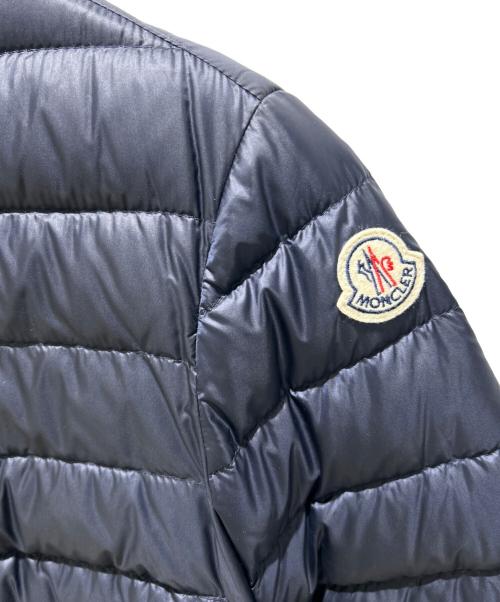 MONCLER（モンクレール）MONCLER (モンクレール) ダウンジャケットC10934537999 ネイビーの古着・服飾アイテム