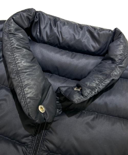 MONCLER（モンクレール）MONCLER (モンクレール) ダウンジャケットC10934537999 ネイビーの古着・服飾アイテム