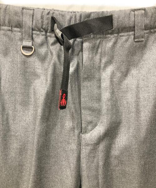 SOPHNET.（ソフネット）SOPHNET. (ソフネット) GRAMICCI (グラミチ) LOLO PIANA WOOL EASY SLACKS グレー サイズ:SIZE Mの古着・服飾アイテム