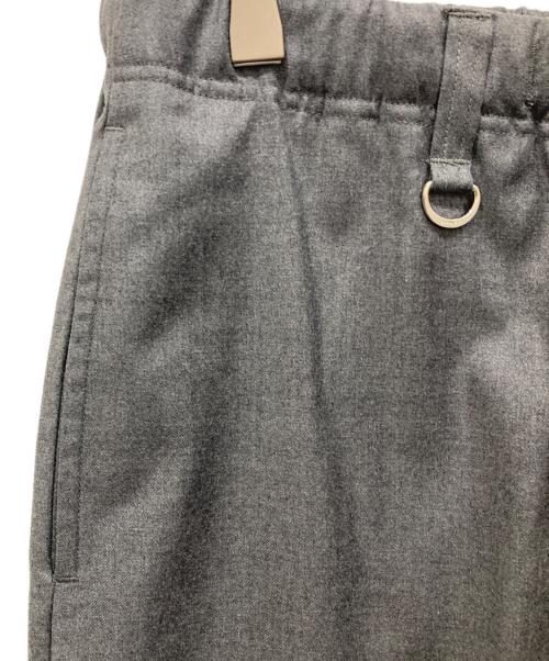 SOPHNET.（ソフネット）SOPHNET. (ソフネット) GRAMICCI (グラミチ) LOLO PIANA WOOL EASY SLACKS グレー サイズ:SIZE Mの古着・服飾アイテム