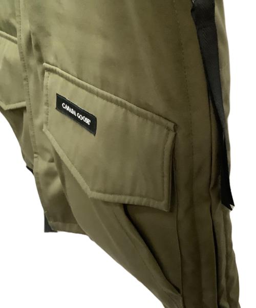 CANADA GOOSE（カナダグース）CANADA GOOSE (カナダグース) KAMLOOPS オリーブ サイズ:Sの古着・服飾アイテム