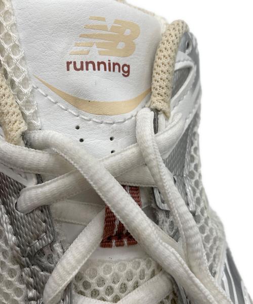 NEW BALANCE（ニューバランス）NEW BALANCE (ニューバランス) NEW BALANCE　スニーカー シルバー×ブラウン サイズ:24cmの古着・服飾アイテム