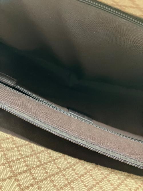 GUCCI（グッチ）GUCCI (グッチ) ビジネスバッグ ベージュの古着・服飾アイテム