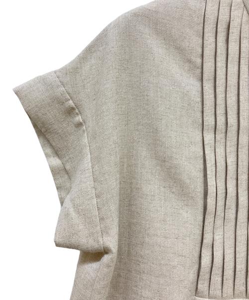 UNITED ARROWS（ユナイテッドアローズ）UNITED ARROWS (ユナイテッドアローズ) Spiree IAS タックショートスリーブ ブラウス ベージュ サイズ:SIZE Freeの古着・服飾アイテム