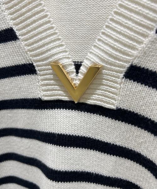 VALENTINO（ヴァレンティノ）VALENTINO (ヴァレンティノ) ボーダーVネックニット 1B3KC37C7E0 ホワイト×ブラック サイズ:Sの古着・服飾アイテム