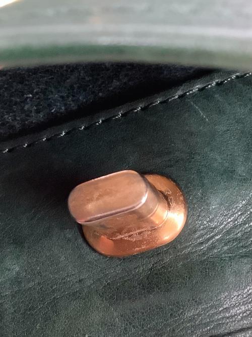 HENDER SCHEME（エンダースキーマ）HENDER SCHEME (エンダースキーマ) Twist Buckle Bag グリーンの古着・服飾アイテム