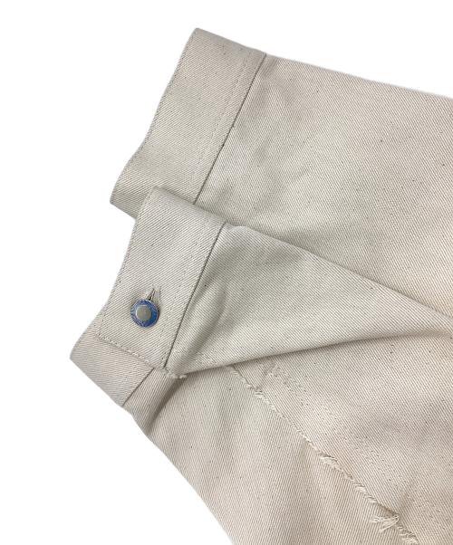 MUZE TURQUOISE LABEL（ミューズ ターコイズ レーベル）MUZE TURQUOISE LABEL (ミューズ ターコイズ レーベル) HEM SLIT WIDE DENIM JACKET アイボリー サイズ:2の古着・服飾アイテム