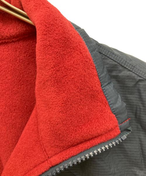 Patagonia（パタゴニア）Patagonia (パタゴニア) リバーシブル シェルド マイクロディニ ジャケット ネイビー×レッド サイズ:Ｓの古着・服飾アイテム