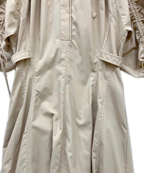 3.1 phillip lim（スリーワンフィリップリム）3.1 phillip lim (スリーワンフィリップリム) Puffed Sleeve Flare Dress W Shirr ベージュの古着・服飾アイテム