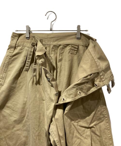 -（-）- (-) グルカショーツ ベージュ サイズ:不明の古着・服飾アイテム