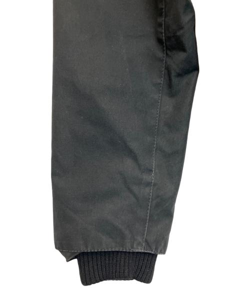 Barbour（バブアー）Barbour (バブアー) WHITE MOUNTAINEERING (ホワイトマウンテ二アニング) ワックスコットンフードジャケット ブラック サイズ:36の古着・服飾アイテム