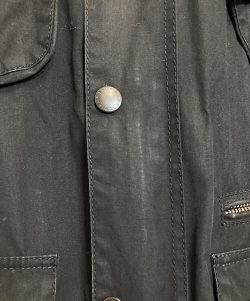 Barbour（バブアー）Barbour (バブアー) WHITE MOUNTAINEERING (ホワイトマウンテ二アニング) ワックスコットンフードジャケット ブラック サイズ:36の古着・服飾アイテム