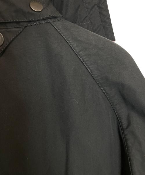 Barbour（バブアー）Barbour (バブアー) WHITE MOUNTAINEERING (ホワイトマウンテ二アニング) ワックスコットンフードジャケット ブラック サイズ:36の古着・服飾アイテム