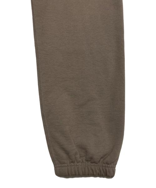 SUPREME（シュプリーム）SUPREME (シュプリーム) Small Box Sweatpant ベージュ サイズ:Sの古着・服飾アイテム