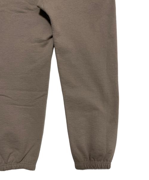 SUPREME（シュプリーム）SUPREME (シュプリーム) Small Box Sweatpant ベージュ サイズ:Sの古着・服飾アイテム