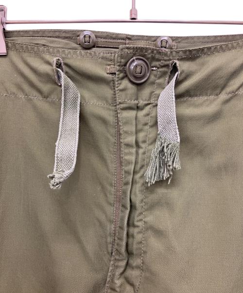 Canadian Army（カナダ軍）Canadian Army (カナダ軍) WINDPROOFオーバーパンツ オリーブ サイズ:Mの古着・服飾アイテム