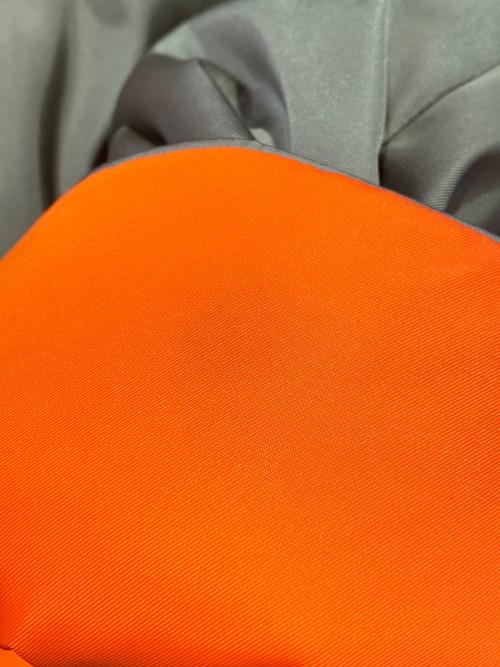 PRADA（プラダ）PRADA (プラダ) RE-NYLON OVERSIZED BOMBER JACKET オリーブ サイズ:Sの古着・服飾アイテム