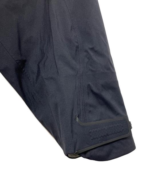 DESCENTE ALLTERRAIN（デザイント オルテライン）DESCENTE ALLTERRAIN (デザイント オルテライン) HARD SHELL JACKET CREAS ブラック サイズ:Oの古着・服飾アイテム