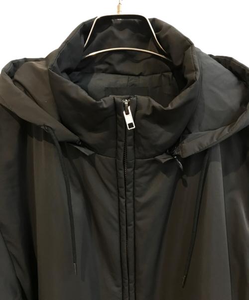 23区（ニジュウサンク）23区 (ニジュウサンク) 中綿ノンステッチロング アウター ブラック サイズ:44の古着・服飾アイテム