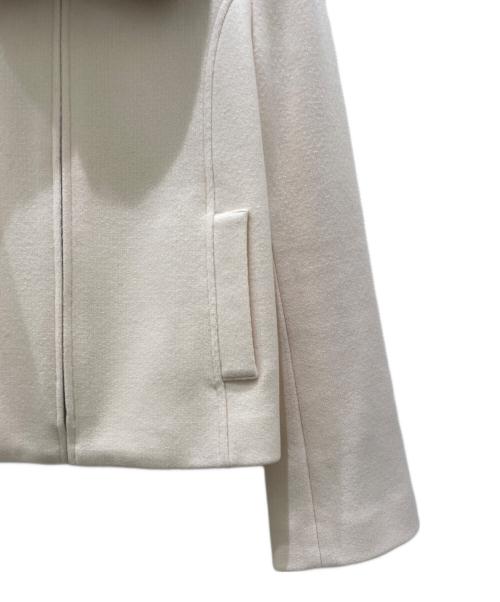 FOXEY BOUTIQUE（フォクシー ブティック）FOXEY BOUTIQUE (フォクシー ブティック) ジャケット アイボリー サイズ:38の古着・服飾アイテム