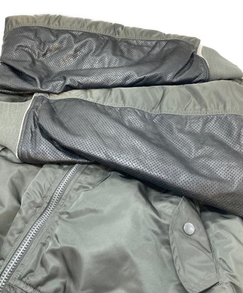 HEAD PORTER PLUS（ヘッドポータープラス）HEAD PORTER PLUS (ヘッドポータープラス) ALPHA (アルファ) パンチングレザー切替MA-1ジャケット オリーブ サイズ:Lの古着・服飾アイテム