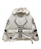 13DE MARZOトレセ デ マルソ）の古着「NASA Astronaut Teddy Bear Painted Down Jacket」｜ホワイト
