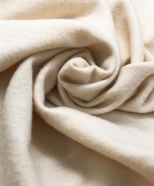 JOHNSTONS OF ELGIN（ジョンストンズオブエルガン）JOHNSTONS OF ELGIN (ジョンストンズオブエルガン) カシミヤ大判ストール エクリュ サイズ:下記参照の古着・服飾アイテム