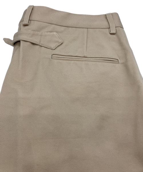 NEAT（ニート）NEAT (ニート) バックストラップタックパンツ ベージュ サイズ:Lの古着・服飾アイテム