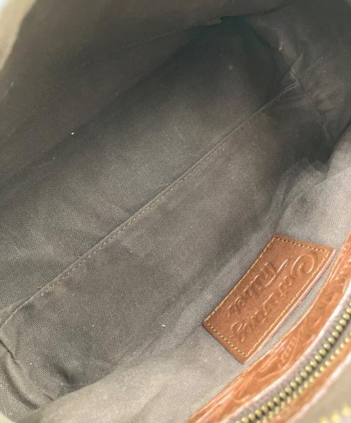 Carving Tribes（カービングトライブス）CARVING TRIBES (カービングトライブス) Vanessaショルダーバッグ ブラウンの古着・服飾アイテム