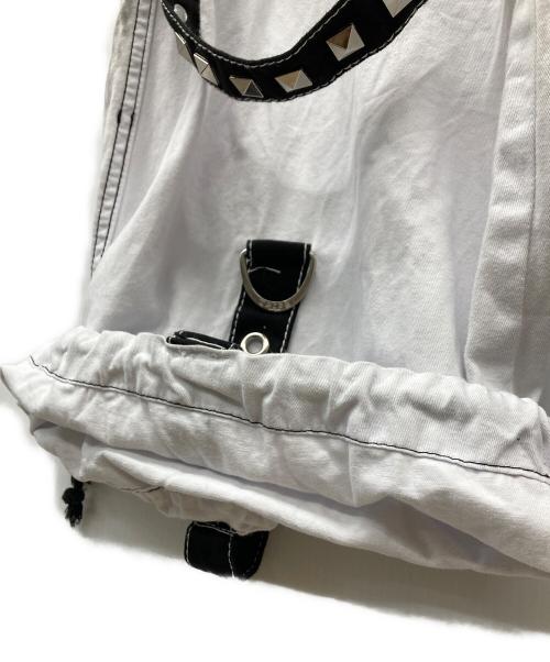 TRIPP NYC（トリップニューヨークシティー）TRIPP NYC (トリップニューヨークシティー) PYRAMID STUD STRAP PANT ホワイト サイズ:XXSの古着・服飾アイテム