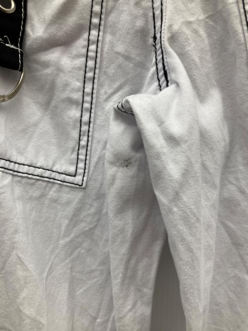 TRIPP NYC（トリップニューヨークシティー）TRIPP NYC (トリップニューヨークシティー) PYRAMID STUD STRAP PANT ホワイト サイズ:XXSの古着・服飾アイテム