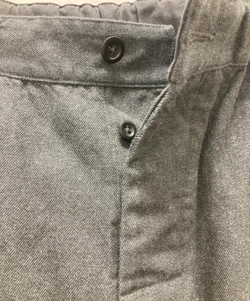 MHL（エムエイチエル）MHL (エムエイチエル) WOOL COTTON DRILL PANTS チャコールグレー サイズ:Sの古着・服飾アイテム