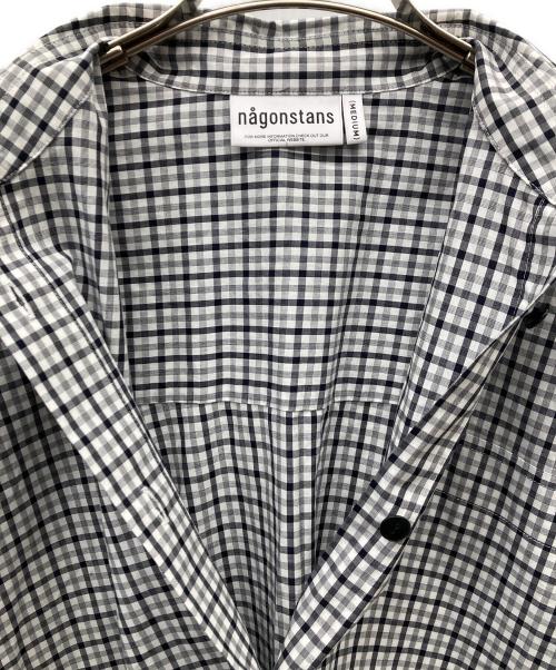 nagonstans（ナゴンスタンス）nagonstans (ナゴンスタンス) タイプライターcheck 立体スリーブシャツ ブラック×ホワイト サイズ:Mの古着・服飾アイテム