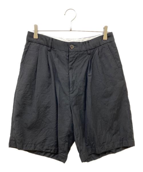 UNIVERSAL PRODUCTS.（ユニバーサルプロダクツ）UNIVERSAL PRODUCTS. (ユニバーサルプロダクツ) 2TUCK SUMMER WOOL EASY SHORTS ブラック サイズ:SIZE 2の古着・服飾アイテム