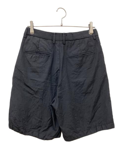 UNIVERSAL PRODUCTS.（ユニバーサルプロダクツ）UNIVERSAL PRODUCTS. (ユニバーサルプロダクツ) 2TUCK SUMMER WOOL EASY SHORTS ブラック サイズ:SIZE 2の古着・服飾アイテム