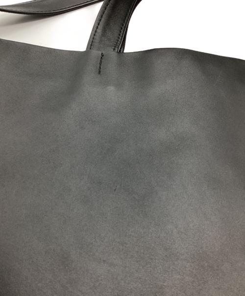 ERA.（エラ）ERA. (エラ) Nappa Calf Musem Tote Bag ブラックの古着・服飾アイテム