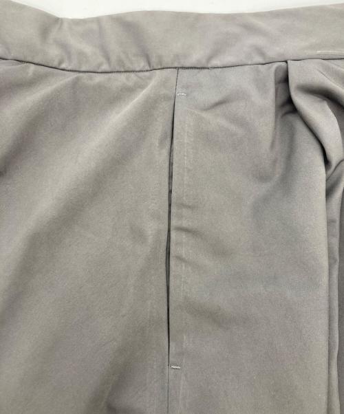 ATON（エイトン）ATON (エイトン) VINTAGE NYLON TWILL フレアスカート グレー サイズ:SIZE 1の古着・服飾アイテム