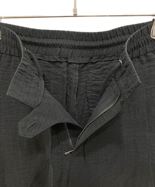 GIORGIO ARMANI（ジョルジョアルマーニ）GIORGIO ARMANI (ジョルジョアルマーニ) ノータックパンツ キュプラ ジャカード ブラック サイズ:48の古着・服飾アイテム