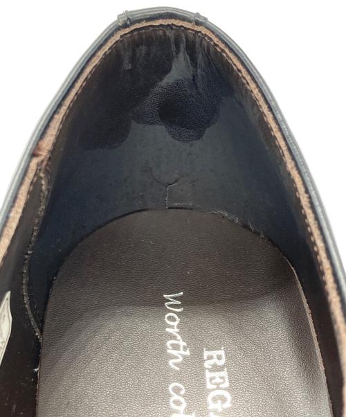REGAL（リーガル）REGAL (リーガル) パンチドキャップトゥレザーシューズ ブラック サイズ:SIZE 26.5cmの古着・服飾アイテム