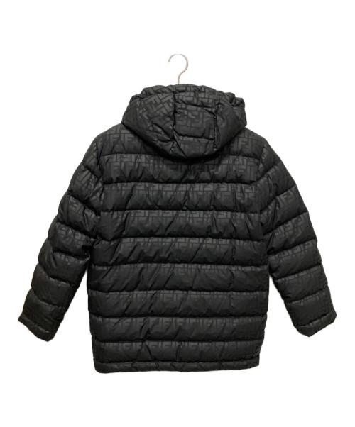 FENDI（フェンディ）FENDI (フェンディ) ズッカ柄リバーシブルダウンジャケット ブラック サイズ:38の古着・服飾アイテム