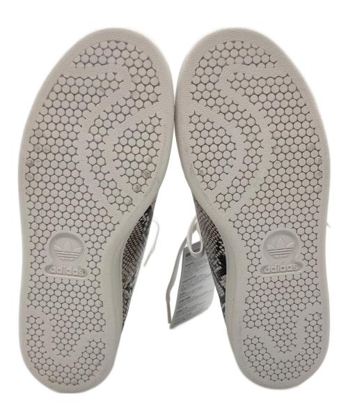 HYKE（ハイク）HYKE (ハイク) adidas (アディダス) HAILLET HI ホワイト×グレー サイズ:JP235 未使用品の古着・服飾アイテム