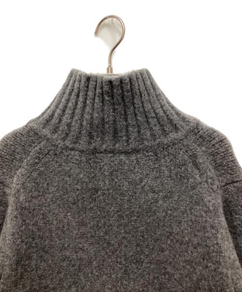 MIESROHE（ミースロエ）MIESROHE (ミースロエ) sustainableハイネックウールニットカーディガン チャコールグレー サイズ:FREEの古着・服飾アイテム