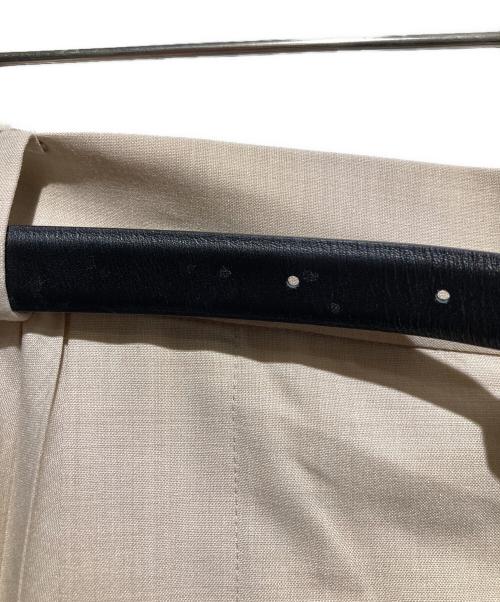 ebure（エブール）ebure (エブール) ライトウールビス アシンメトリープリーツスカート ベージュ サイズ:40の古着・服飾アイテム