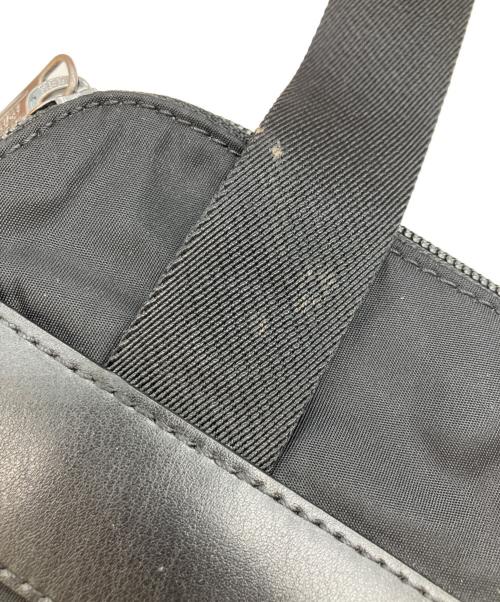 EMPORIO ARMANI（エンポリオ アルマーニ）EMPORIO ARMANI (エンポリオ アルマーニ) ショルダーバッグ ブラックの古着・服飾アイテム