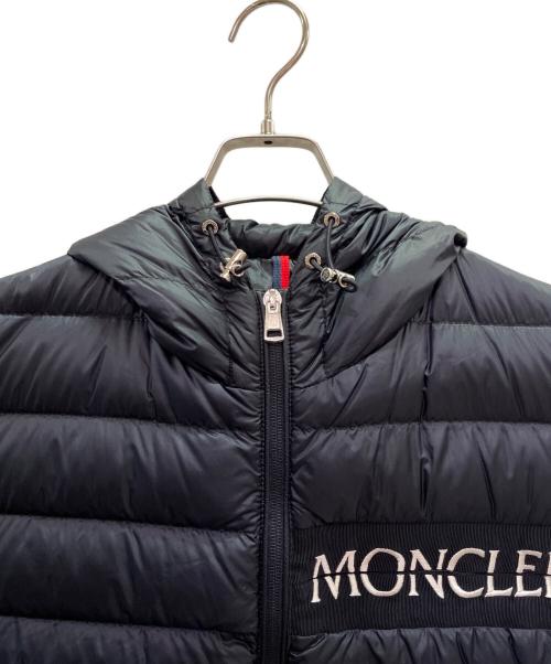 MONCLER（モンクレール）MONCLER (モンクレール) LARUNS/ダウンベスト ネイビー サイズ:3の古着・服飾アイテム