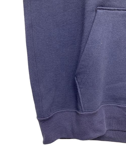 DOVER STREET MARKET（ドーバー ストリート マーケット）DOVER STREET MARKET (ドーバー ストリート マーケット) Champion (チャンピオン) プルオーバーパーカー ネイビー サイズ:MEDIUMの古着・服飾アイテム