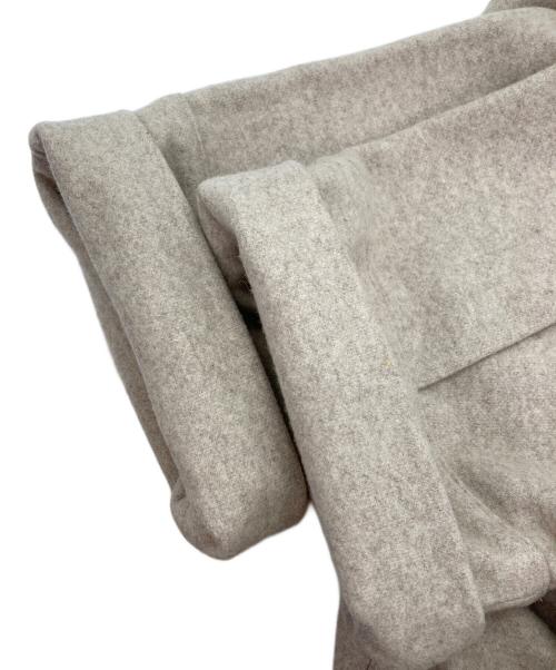 COGTHEBIGSMOKE（コグザビッグスモーク）COGTHEBIGSMOKE (コグザビッグスモーク) SQUAREコート ベージュ サイズ:FREEの古着・服飾アイテム