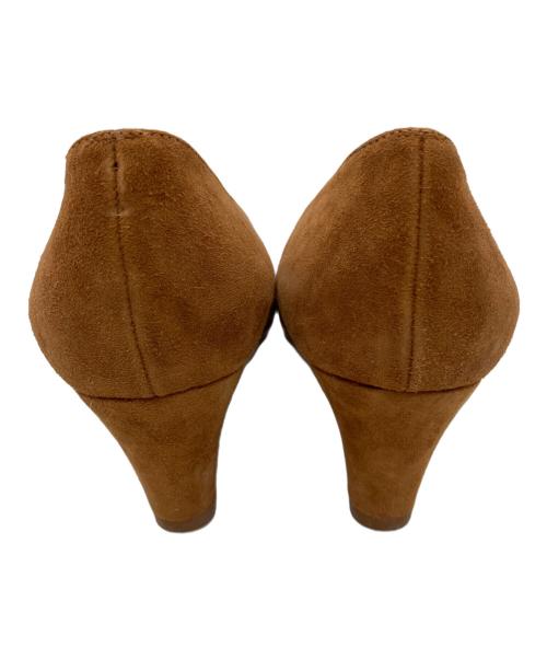 Manolo Blahnik（マノロブラニク）Manolo Blahnik (マノロブラニク) スウェードパンプス ブラウン サイズ:35の古着・服飾アイテム