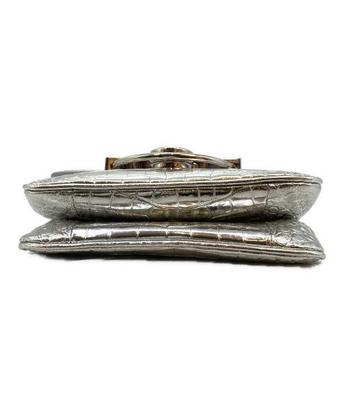 KENZO（ケンゾー）KENZO (ケンゾー) アイモチーフ型押しショルダーバッグ シルバーの古着・服飾アイテム