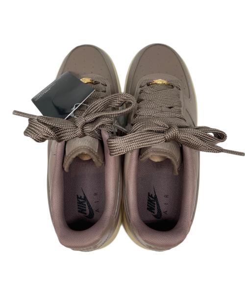 NIKE（ナイキ）NIKE (ナイキ) AIR FORCE 1 07 ブラウン サイズ:24.5 未使用品の古着・服飾アイテム